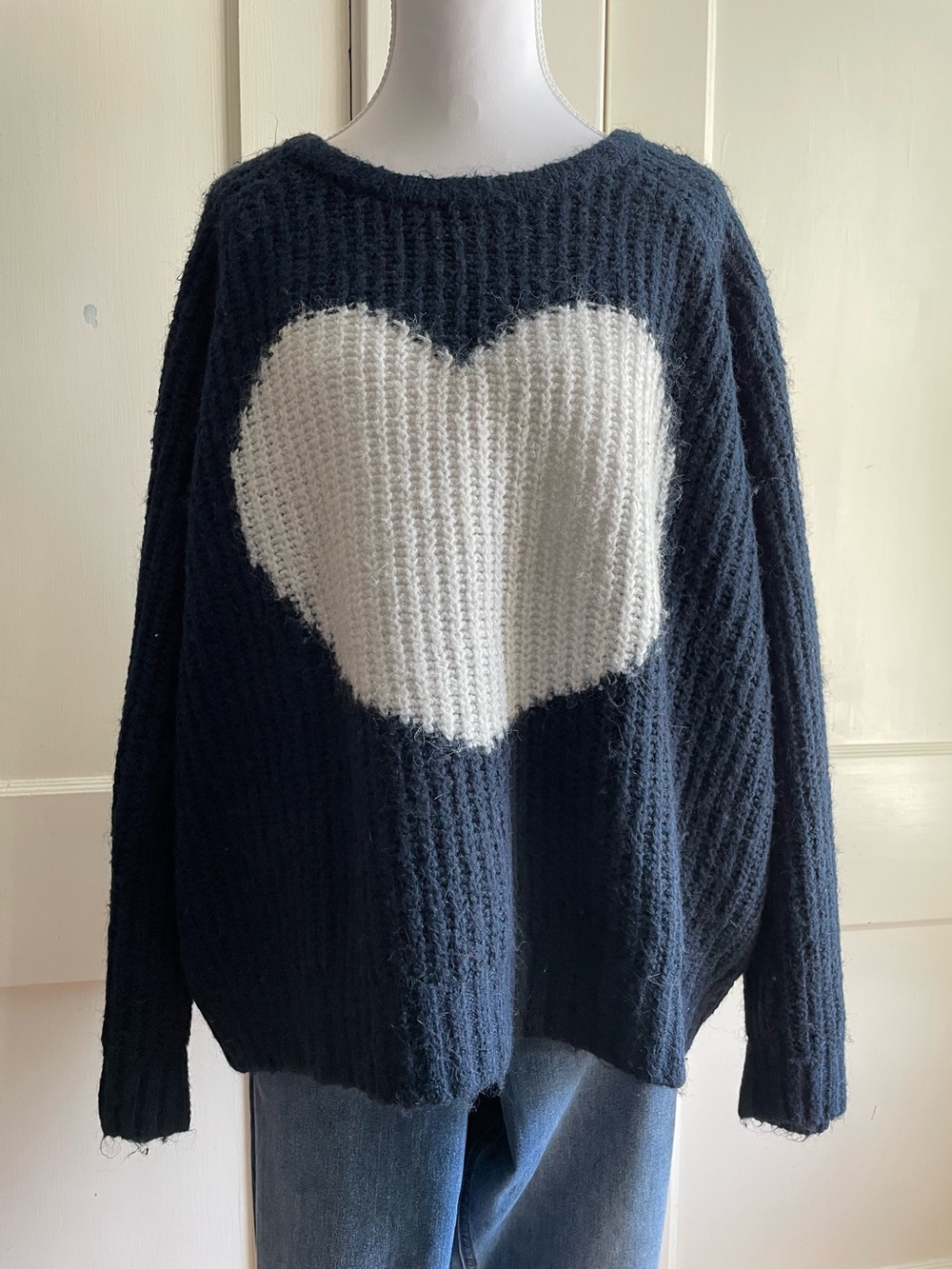 OLD NAVY Cozy Navy Sweater with White Heart - Women